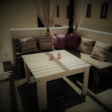 Mulberry * Rhodes City